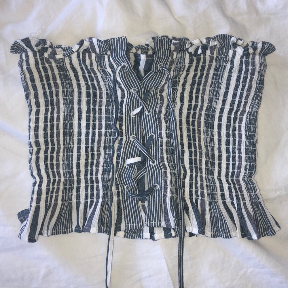 American eagle crop top